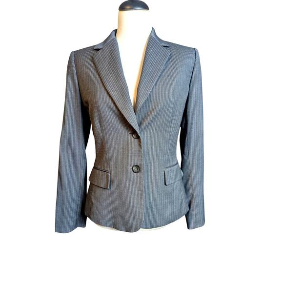 Tahari Women's Size 6 Blazer Gray Pin Striped Lined Double Button - Picture 1 of 6